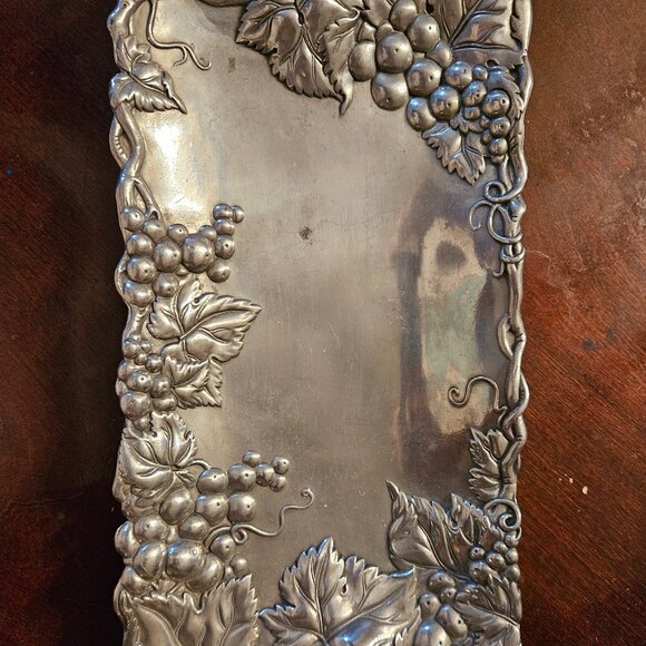 Arthur Court Other - Arthur court 1996 cast aluminum grapevine tray